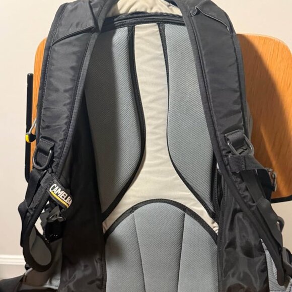 Camelbak Rim Runner Air Deflector Hydration Backpack Gray - No bladder - Picture 2 of 7